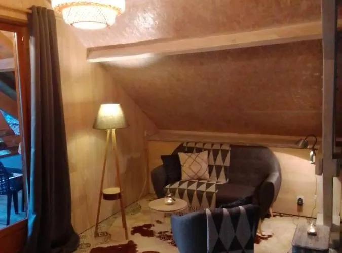 فندق مبيت وإفطار Au Gre Du Lot 3*