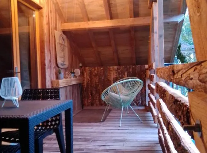 Au Gre Du Lot Le Bourg