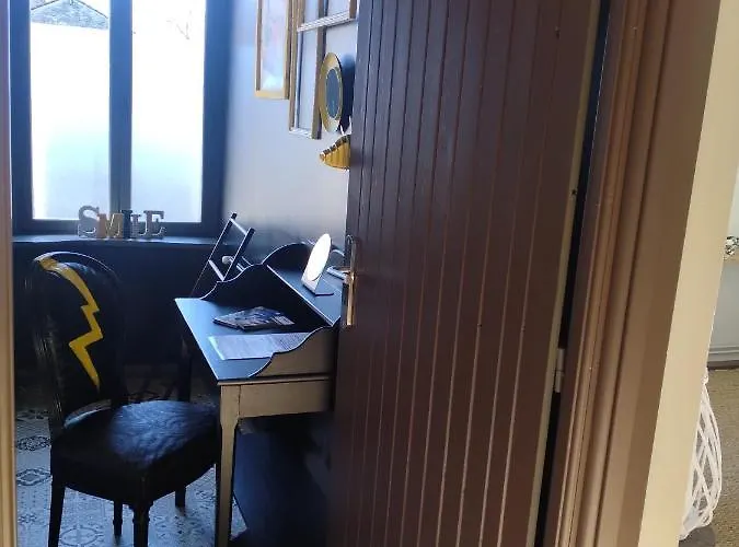 فندق مبيت وإفطار Au Gre Du Lot 3*